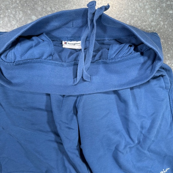 Champion Men's Shorts - Size Medium - Picture 2 of 6